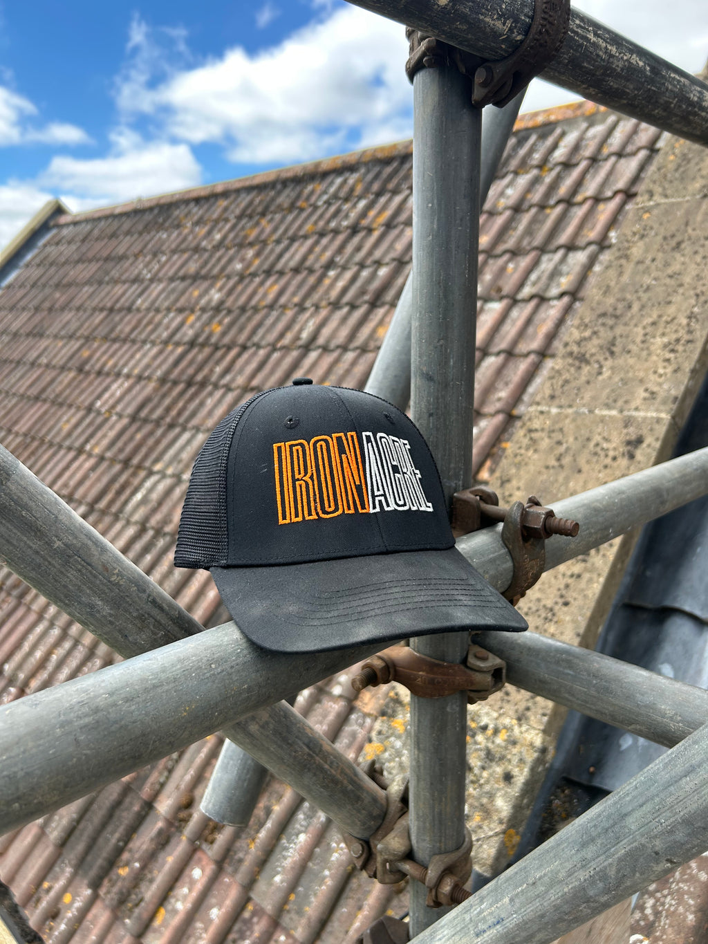 Core Trucker Black/Black